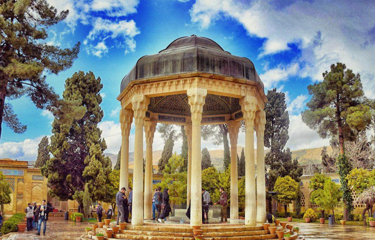 تور هوایی از مشهد به شیراز